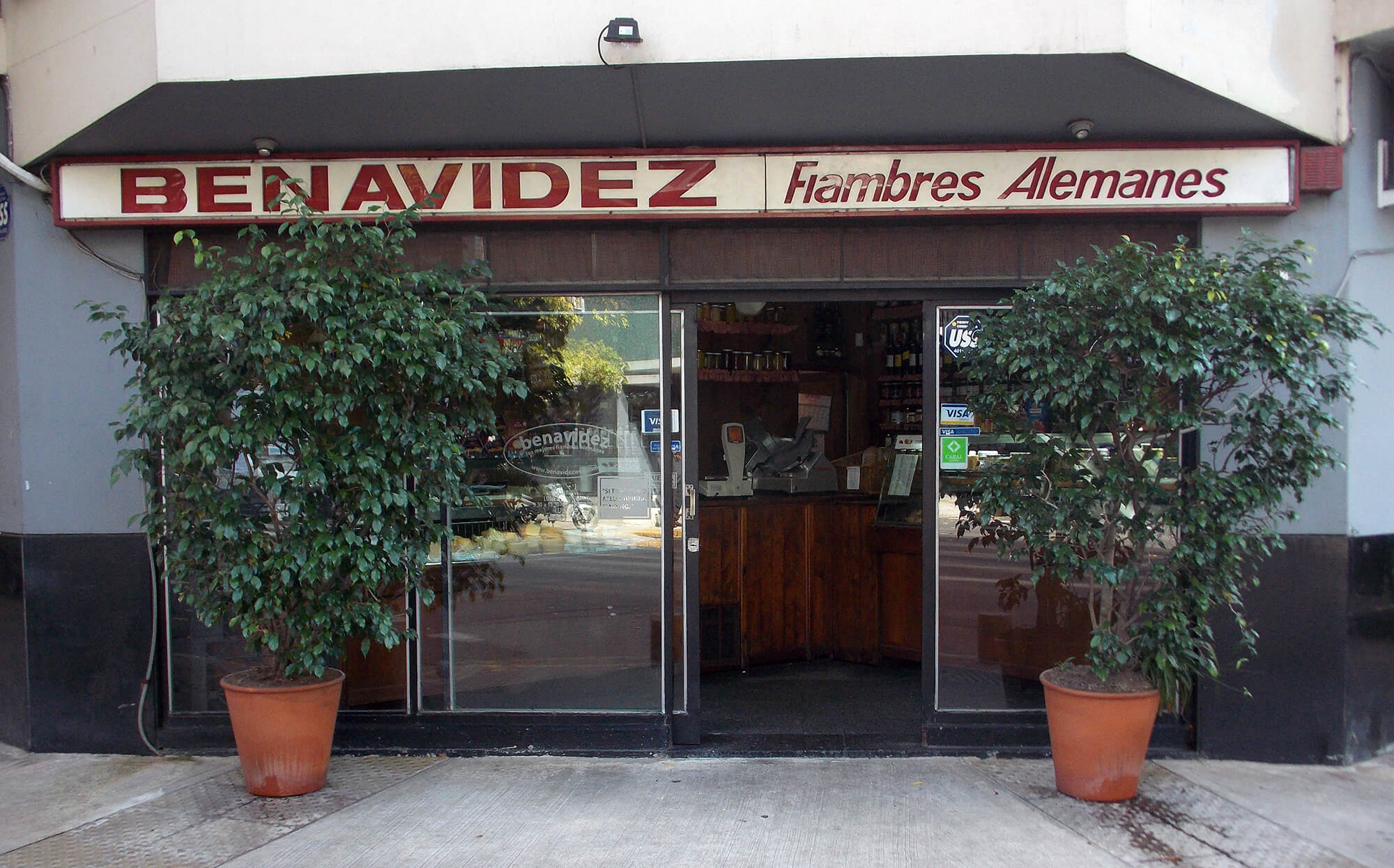 Benavidez Fiambreria Alemana, Quesos, Picadas, Fiambres.